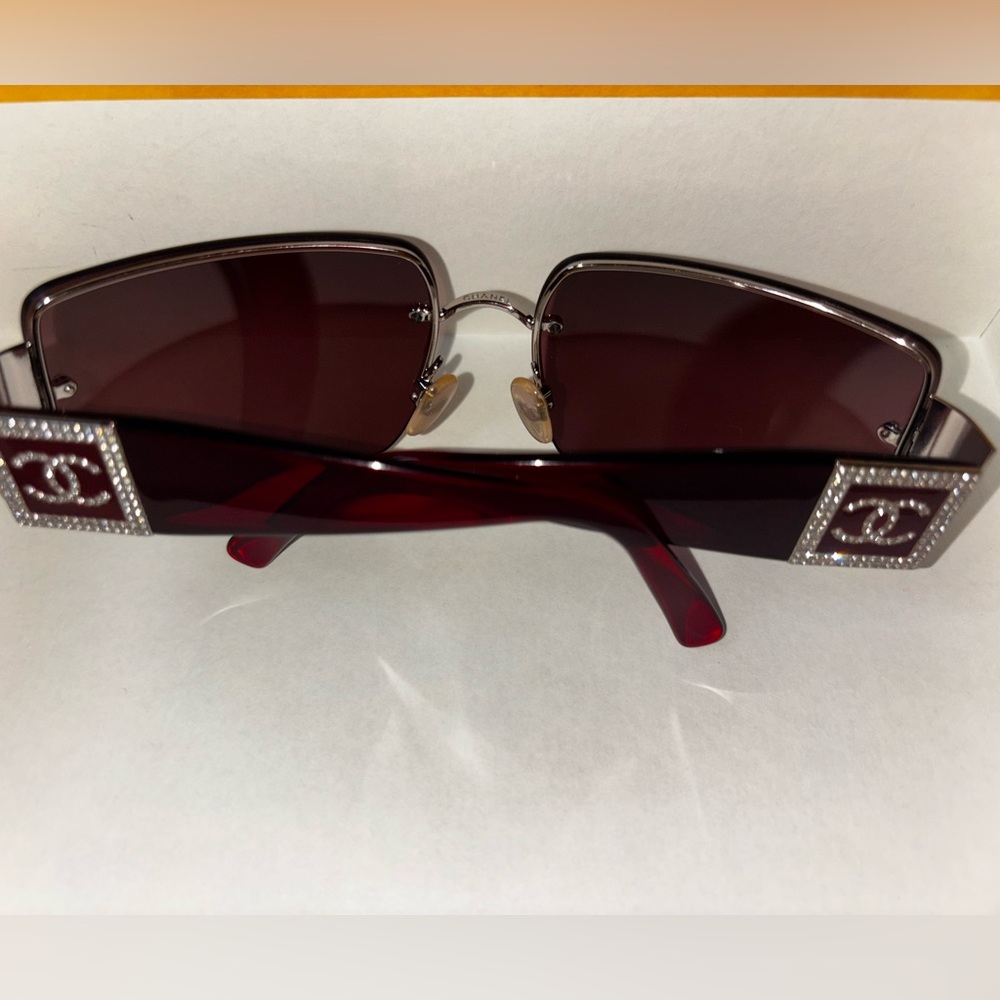 Chanel Y2K Rimless Sunglasses – Red | Rhinestone Logo | COA - Picture 2 of 4